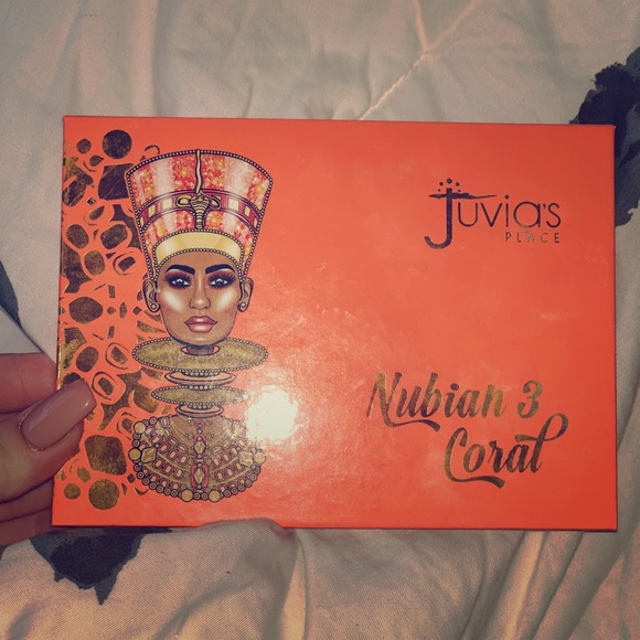 Juvia’s Place Nubian 3 Coral Eyeshadow Palette - Picture 1 of 3